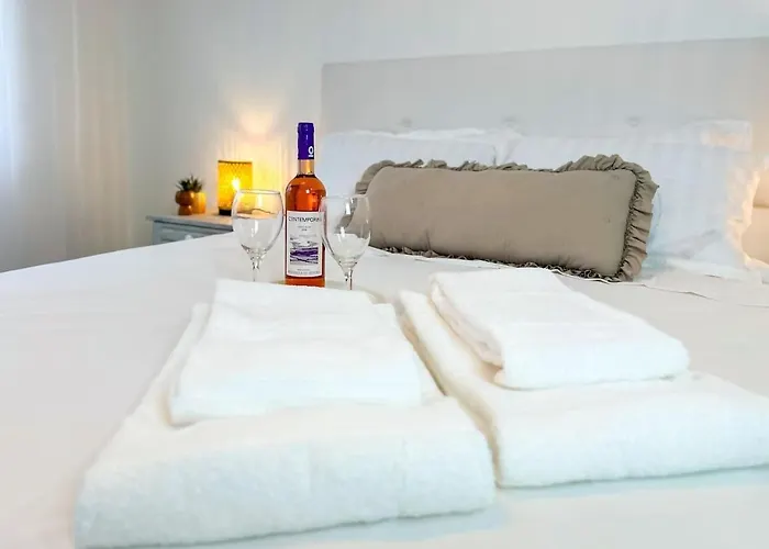 Rocha Mare - A/c 3 Min Da Areia. * Portimao