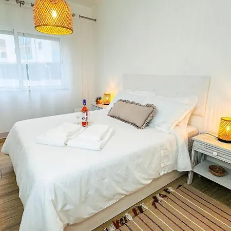 Apartament Rocha Mare - A/c 3 Min Da Areia. *